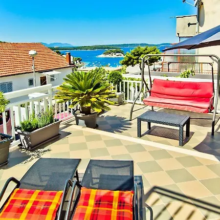 Dorijan In Beautiful House *