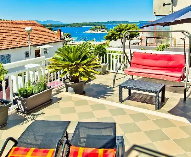 Dorijan In Beautiful House *