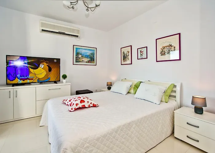 شقة Dorijan In Beautiful House هفار