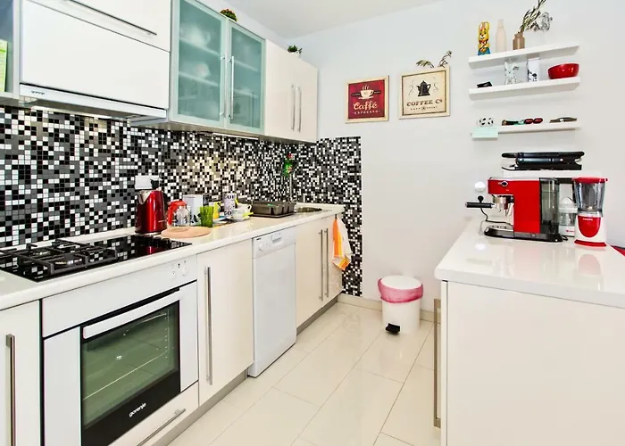 Dorijan In Beautiful House * هفار