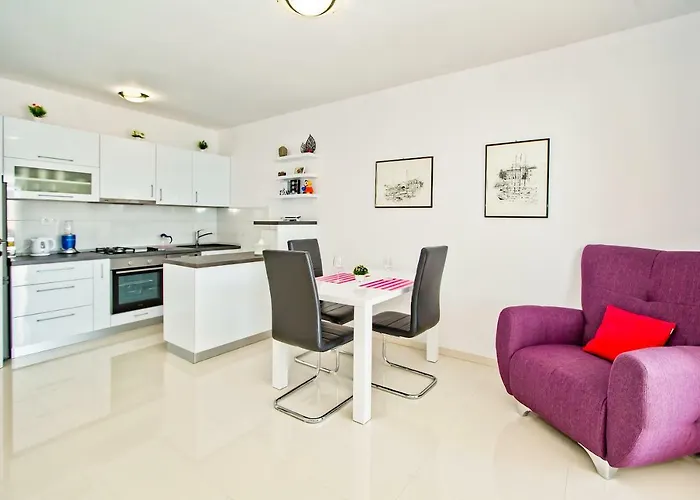 شقة Dorijan In Beautiful House