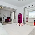 Dorijan In Beautiful House 公寓