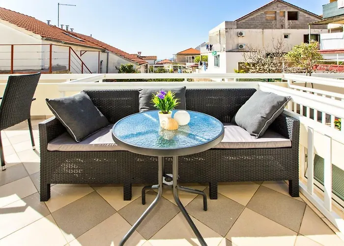 Dorijan In Beautiful House Apartment Hvar Town