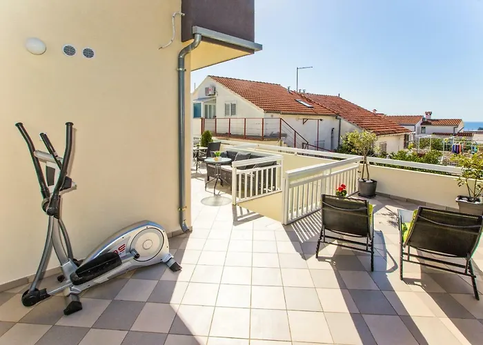 Dorijan In Beautiful House Apartment