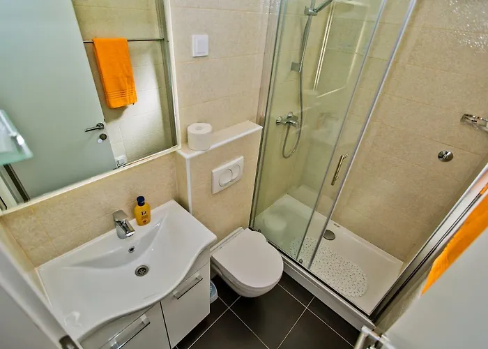 Dorijan In Beautiful House