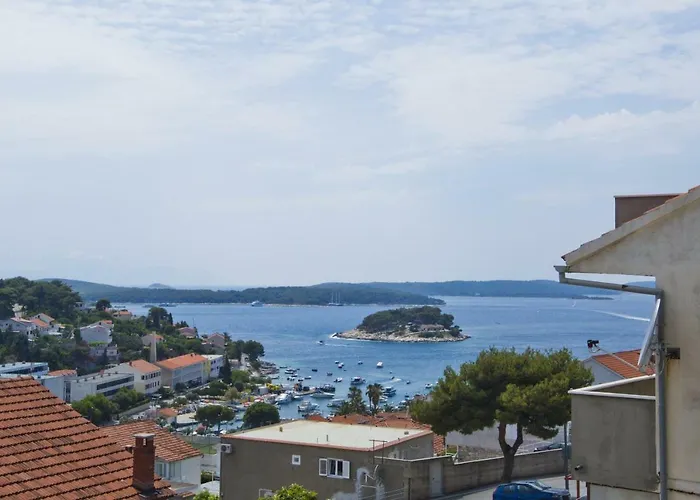 Dorijan In Beautiful House *