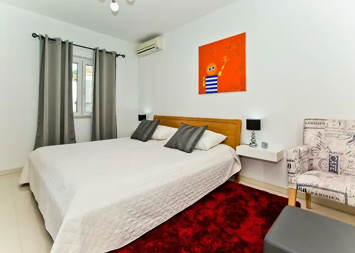 Dorijan In Beautiful House Hvar Town